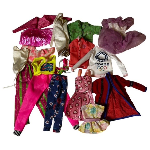 Lot of Vintage 80’s Mattel Barbie Pink Doll Carrying Case plus Dolls & clothes - Picture 7 of 16